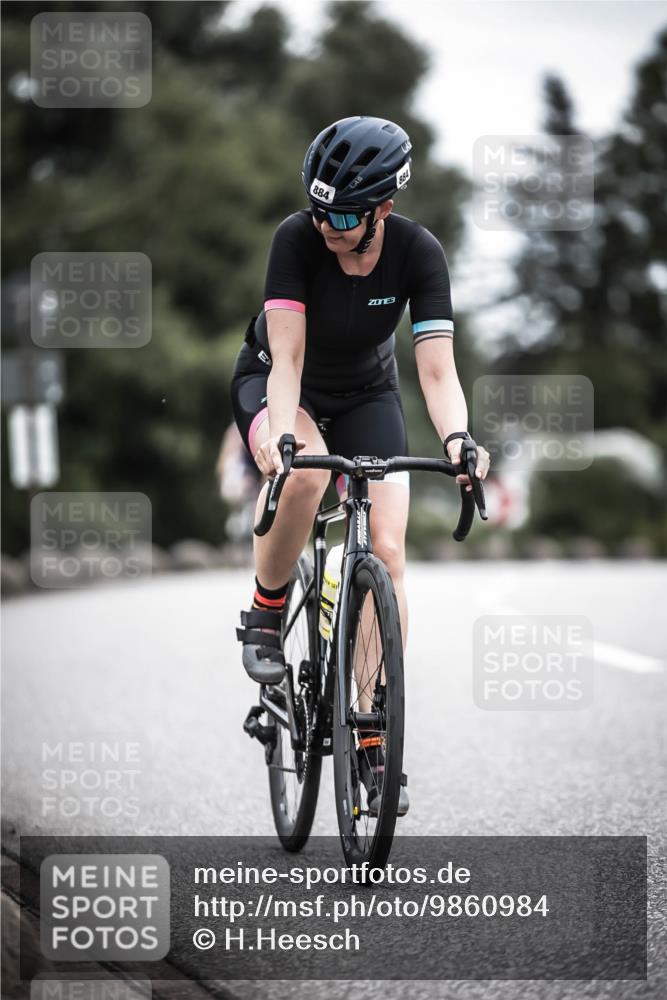 21.06.2026 - 29. Vierlanden-Triathlon H.Heesch http://msf.ph/oto/9860984 21.06.2026 12:08:04 Radfahren 674, 682, 884, 895, 907, 922, 945, 960, 981 meine-sportfotos.de