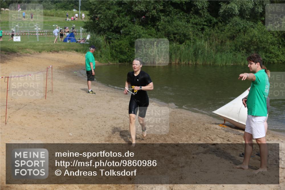 21.06.2026 - 29. Vierlanden-Triathlon Andreas Tolksdorf http://msf.ph/oto/9860986 21.06.2026 09:12:14 Schwimmen 272 meine-sportfotos.de