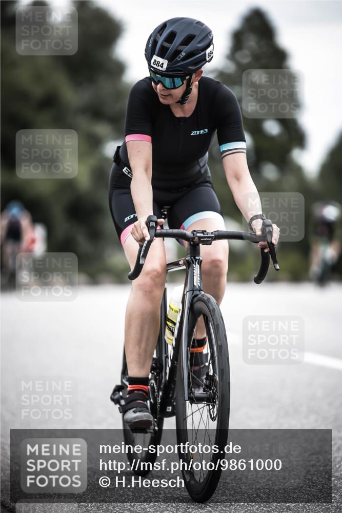 21.06.2026 - 29. Vierlanden-Triathlon H.Heesch http://msf.ph/oto/9861000 21.06.2026 12:08:04 Radfahren 674, 682, 884, 895, 907, 922, 945, 960, 981 meine-sportfotos.de