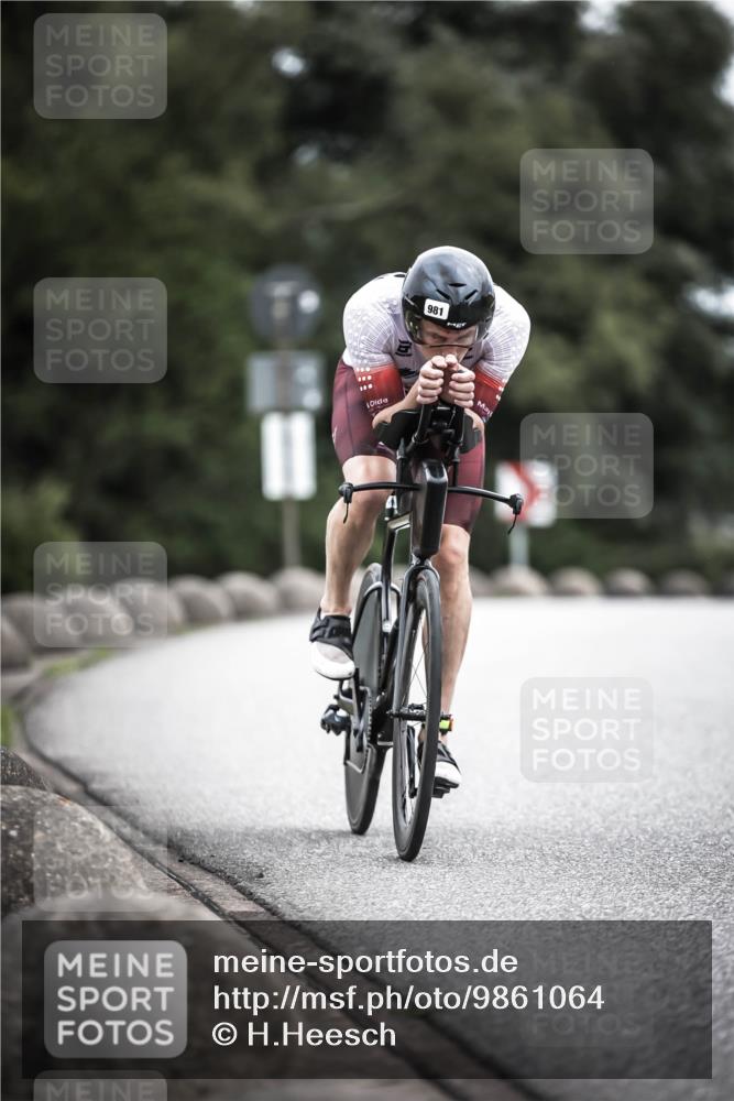 21.06.2026 - 29. Vierlanden-Triathlon H.Heesch http://msf.ph/oto/9861064 21.06.2026 12:08:09 Radfahren 907, 936, 973, 981 meine-sportfotos.de