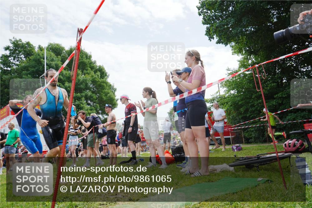 21.06.2026 - 29. Vierlanden-Triathlon LAZAROV Photography http://msf.ph/oto/9861065 21.06.2026 12:58:21 Schwimmen 1026, 1032, 1053, 1063, 1092 meine-sportfotos.de