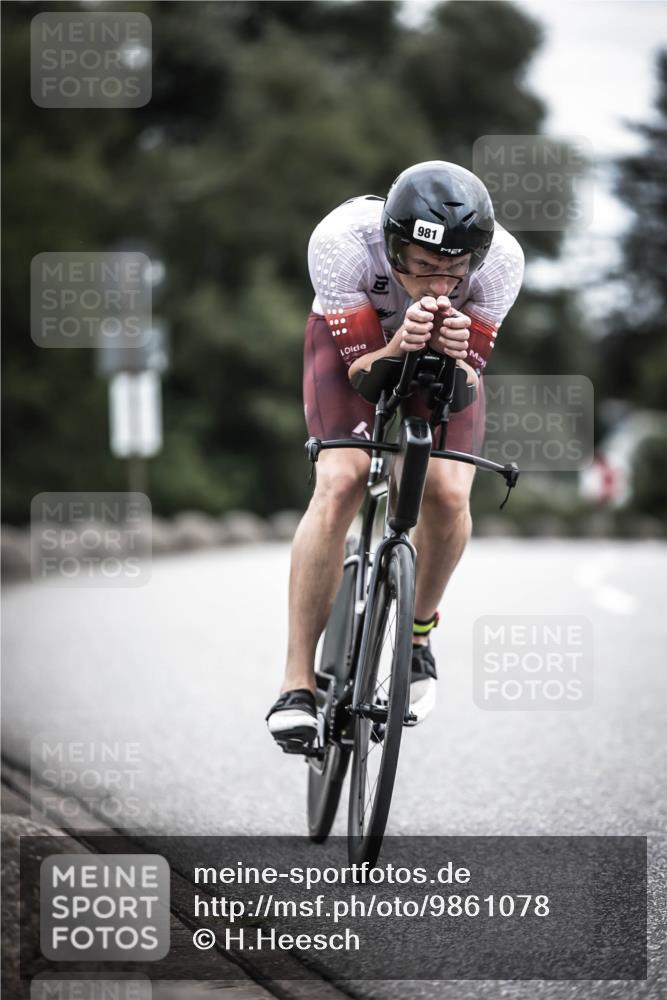21.06.2026 - 29. Vierlanden-Triathlon H.Heesch http://msf.ph/oto/9861078 21.06.2026 12:08:10 Radfahren 907, 936, 973, 981 meine-sportfotos.de