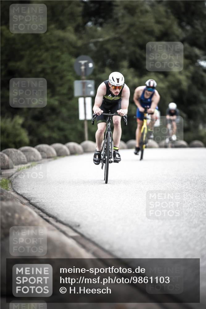 21.06.2026 - 29. Vierlanden-Triathlon H.Heesch http://msf.ph/oto/9861103 21.06.2026 12:08:14 Radfahren 793, 854, 865, 916, 936, 948, 949, 973 meine-sportfotos.de