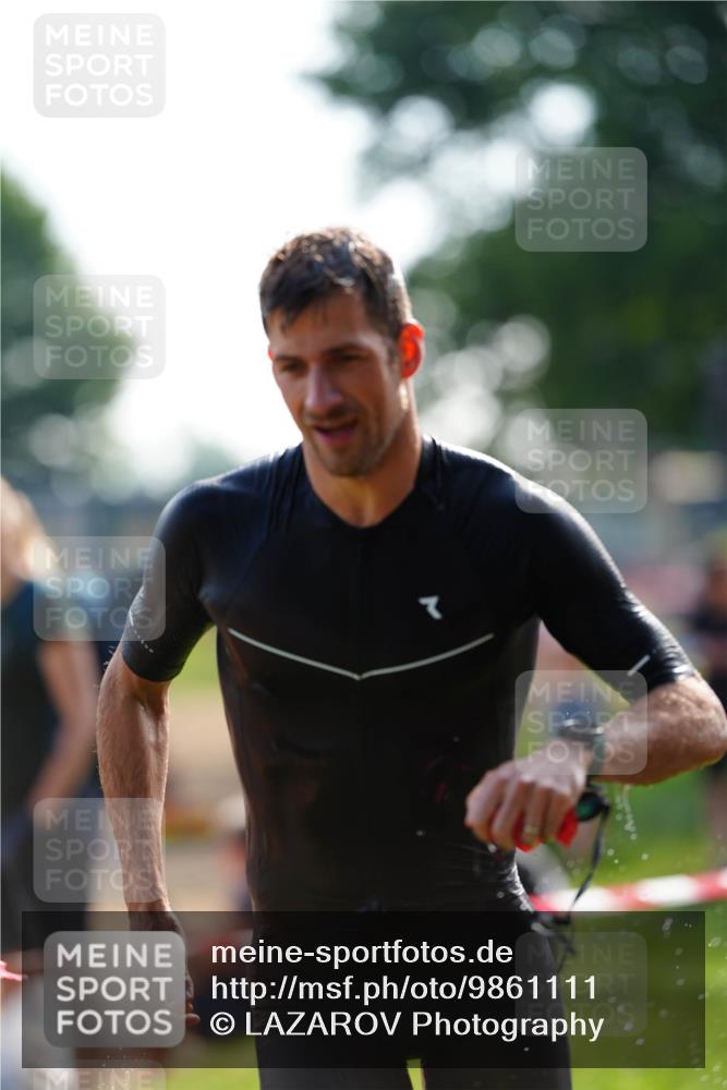 21.06.2026 - 29. Vierlanden-Triathlon LAZAROV Photography http://msf.ph/oto/9861111 21.06.2026 08:46:34 Schwimmen 35, 96 meine-sportfotos.de
