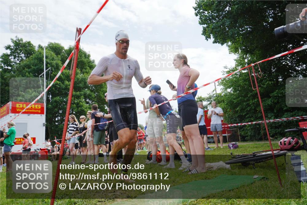 21.06.2026 - 29. Vierlanden-Triathlon LAZAROV Photography http://msf.ph/oto/9861112 21.06.2026 12:59:05 Schwimmen 1023, 1030, 1035, 1067, 1071 meine-sportfotos.de