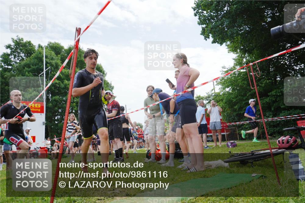 21.06.2026 - 29. Vierlanden-Triathlon LAZAROV Photography http://msf.ph/oto/9861116 21.06.2026 12:59:07 Schwimmen 1023, 1030, 1035, 1067, 1068, 1071 meine-sportfotos.de