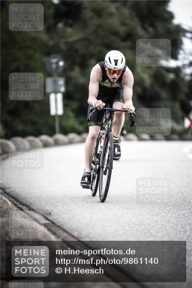 21.06.2026 - 29. Vierlanden-Triathlon H.Heesch http://msf.ph/oto/9861140 21.06.2026 12:08:15 Radfahren 793, 854, 865, 916, 936, 948, 949, 973 meine-sportfotos.de