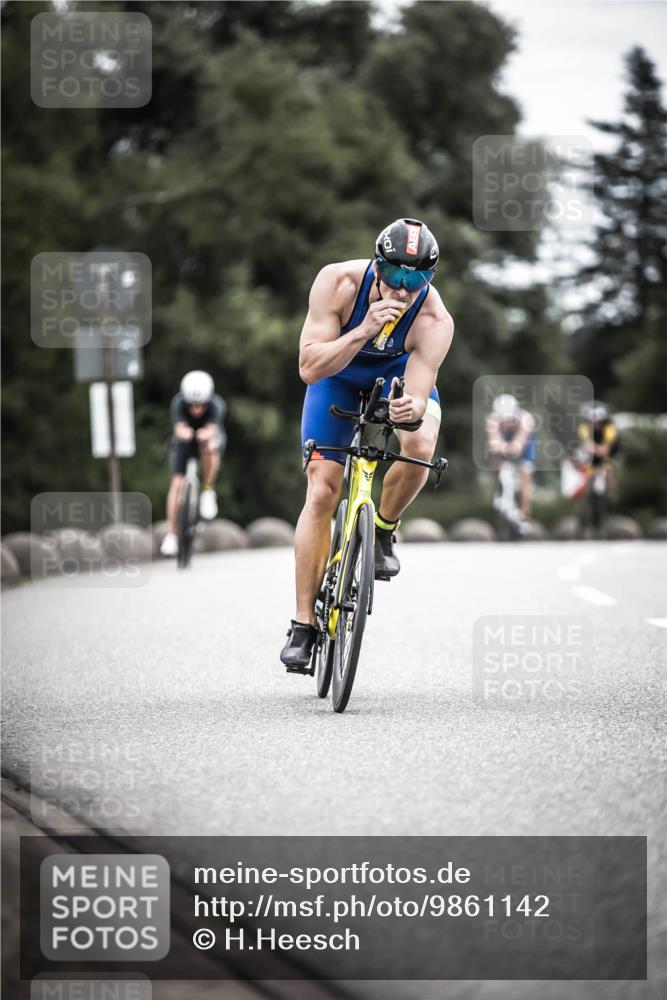 21.06.2026 - 29. Vierlanden-Triathlon H.Heesch http://msf.ph/oto/9861142 21.06.2026 12:08:16 Radfahren 793, 854, 865, 916, 936, 948, 949, 973 meine-sportfotos.de