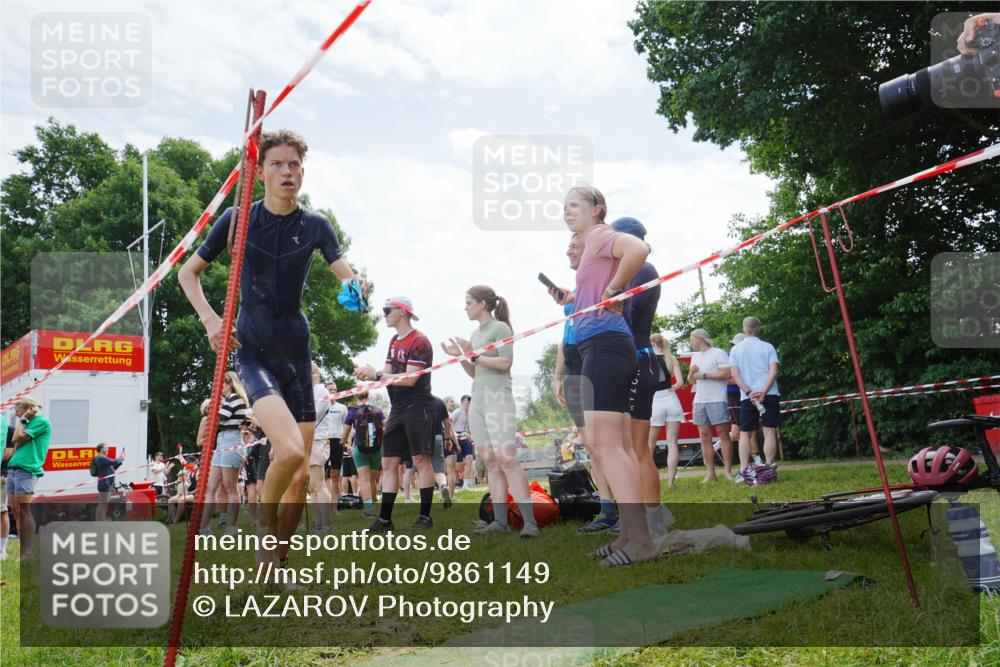 21.06.2026 - 29. Vierlanden-Triathlon LAZAROV Photography http://msf.ph/oto/9861149 21.06.2026 12:59:39 Schwimmen 1058, 1069, 1086, 1088 meine-sportfotos.de