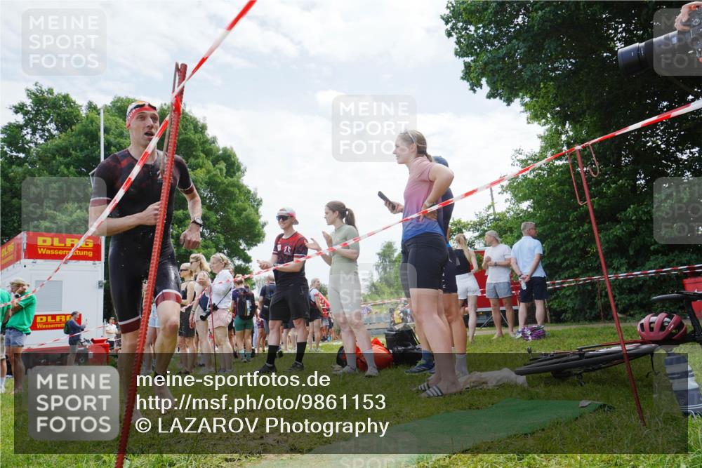 21.06.2026 - 29. Vierlanden-Triathlon LAZAROV Photography http://msf.ph/oto/9861153 21.06.2026 12:59:40 Schwimmen 1058, 1069, 1086, 1088 meine-sportfotos.de