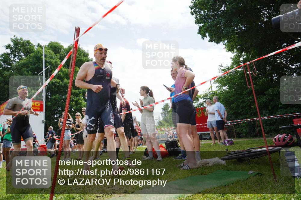 21.06.2026 - 29. Vierlanden-Triathlon LAZAROV Photography http://msf.ph/oto/9861167 21.06.2026 12:59:47 Schwimmen 1034, 1036, 1037, 1058, 1061, 1069, 1079 meine-sportfotos.de