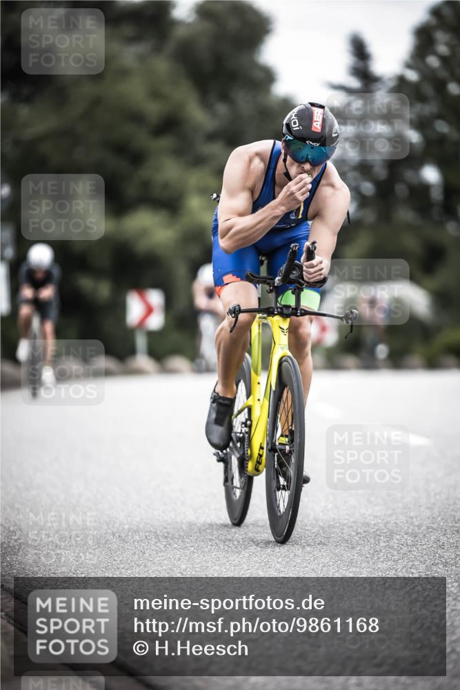 21.06.2026 - 29. Vierlanden-Triathlon H.Heesch http://msf.ph/oto/9861168 21.06.2026 12:08:16 Radfahren 793, 854, 865, 916, 936, 948, 949, 973 meine-sportfotos.de