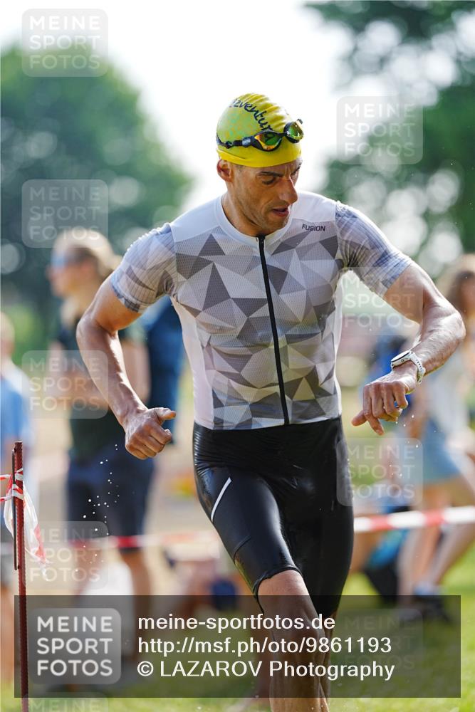 21.06.2026 - 29. Vierlanden-Triathlon LAZAROV Photography http://msf.ph/oto/9861193 21.06.2026 08:48:00 Schwimmen 90, 118, 130, 136, 180 meine-sportfotos.de