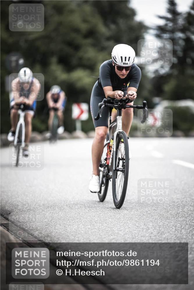 21.06.2026 - 29. Vierlanden-Triathlon H.Heesch http://msf.ph/oto/9861194 21.06.2026 12:08:19 Radfahren 793, 854, 865, 916, 936, 948, 949 meine-sportfotos.de