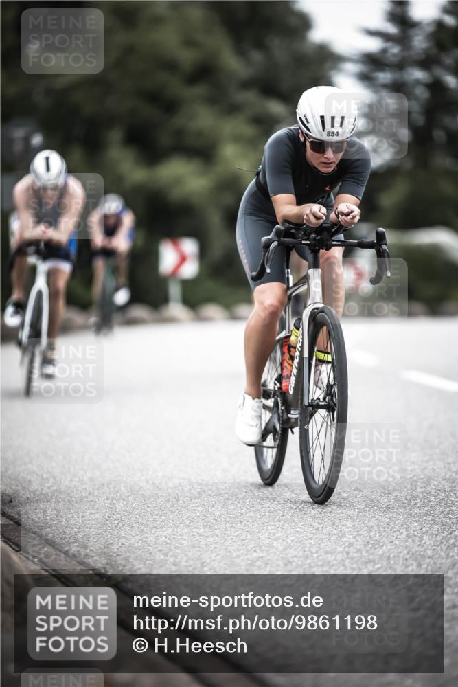 21.06.2026 - 29. Vierlanden-Triathlon H.Heesch http://msf.ph/oto/9861198 21.06.2026 12:08:19 Radfahren 793, 854, 865, 916, 936, 948, 949 meine-sportfotos.de