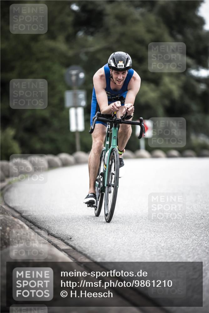 21.06.2026 - 29. Vierlanden-Triathlon H.Heesch http://msf.ph/oto/9861210 21.06.2026 12:08:21 Radfahren 793, 854, 865, 916, 948, 949 meine-sportfotos.de