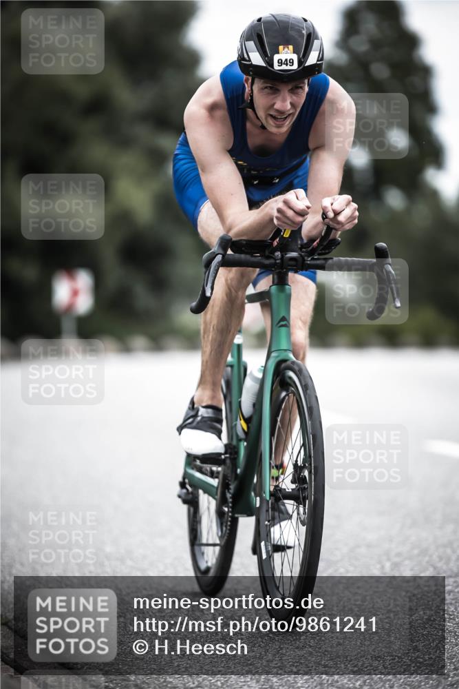 21.06.2026 - 29. Vierlanden-Triathlon H.Heesch http://msf.ph/oto/9861241 21.06.2026 12:08:22 Radfahren 793, 854, 865, 916, 937, 948, 949 meine-sportfotos.de