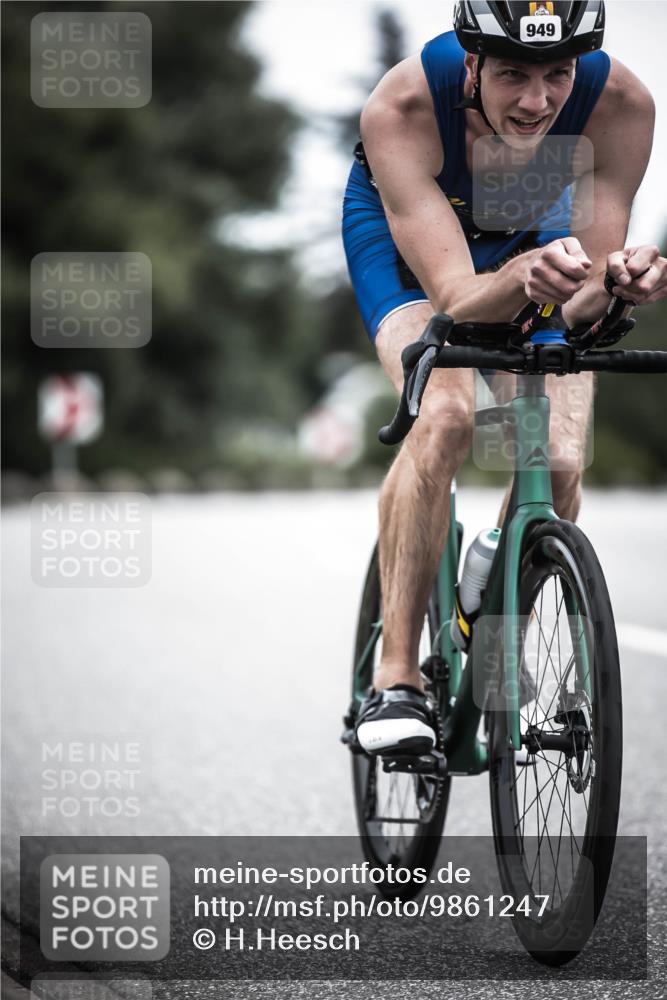 21.06.2026 - 29. Vierlanden-Triathlon H.Heesch http://msf.ph/oto/9861247 21.06.2026 12:08:22 Radfahren 793, 854, 865, 916, 937, 948, 949 meine-sportfotos.de