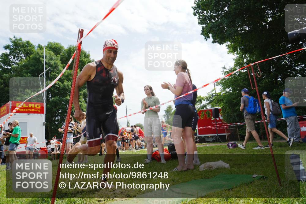 21.06.2026 - 29. Vierlanden-Triathlon LAZAROV Photography http://msf.ph/oto/9861248 21.06.2026 13:02:44 Schwimmen 1074 meine-sportfotos.de