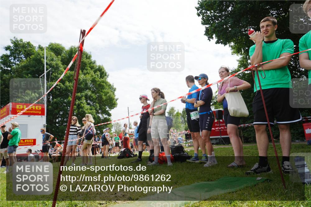 21.06.2026 - 29. Vierlanden-Triathlon LAZAROV Photography http://msf.ph/oto/9861262 21.06.2026 13:07:04 Schwimmen  meine-sportfotos.de