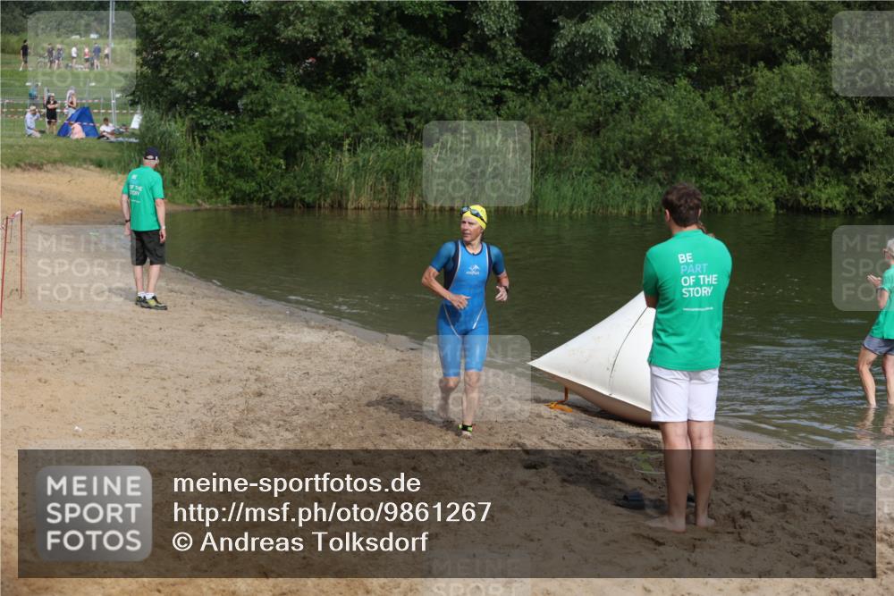 21.06.2026 - 29. Vierlanden-Triathlon Andreas Tolksdorf http://msf.ph/oto/9861267 21.06.2026 09:13:33 Schwimmen 265 meine-sportfotos.de