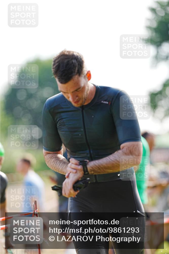 21.06.2026 - 29. Vierlanden-Triathlon LAZAROV Photography http://msf.ph/oto/9861293 21.06.2026 08:48:40 Schwimmen 75, 80, 119, 186, 198 meine-sportfotos.de