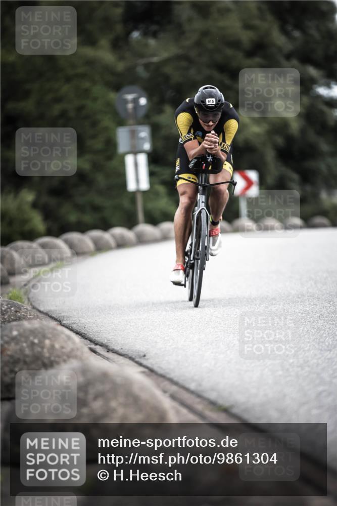 21.06.2026 - 29. Vierlanden-Triathlon H.Heesch http://msf.ph/oto/9861304 21.06.2026 12:08:37 Radfahren 915 meine-sportfotos.de