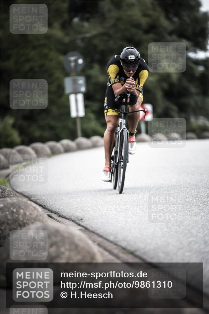 21.06.2026 - 29. Vierlanden-Triathlon H.Heesch http://msf.ph/oto/9861310 21.06.2026 12:08:37 Radfahren 915 meine-sportfotos.de