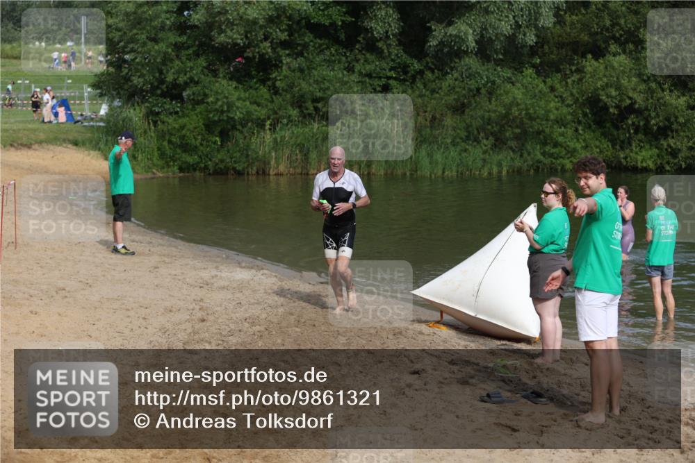 21.06.2026 - 29. Vierlanden-Triathlon Andreas Tolksdorf http://msf.ph/oto/9861321 21.06.2026 09:14:20 Schwimmen 133 meine-sportfotos.de