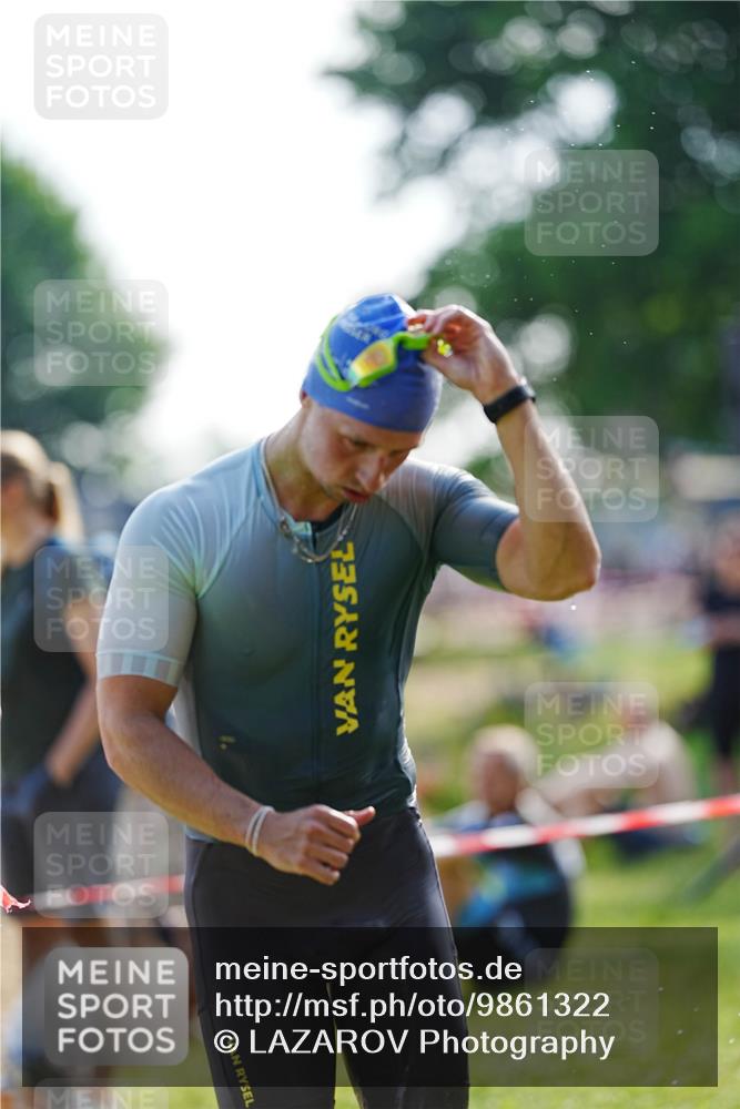 21.06.2026 - 29. Vierlanden-Triathlon LAZAROV Photography http://msf.ph/oto/9861322 21.06.2026 08:48:53 Schwimmen 59, 92 meine-sportfotos.de