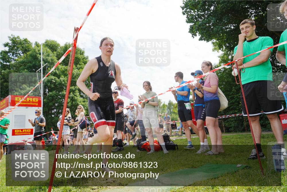 21.06.2026 - 29. Vierlanden-Triathlon LAZAROV Photography http://msf.ph/oto/9861323 21.06.2026 13:09:04 Schwimmen 1103, 1121 meine-sportfotos.de
