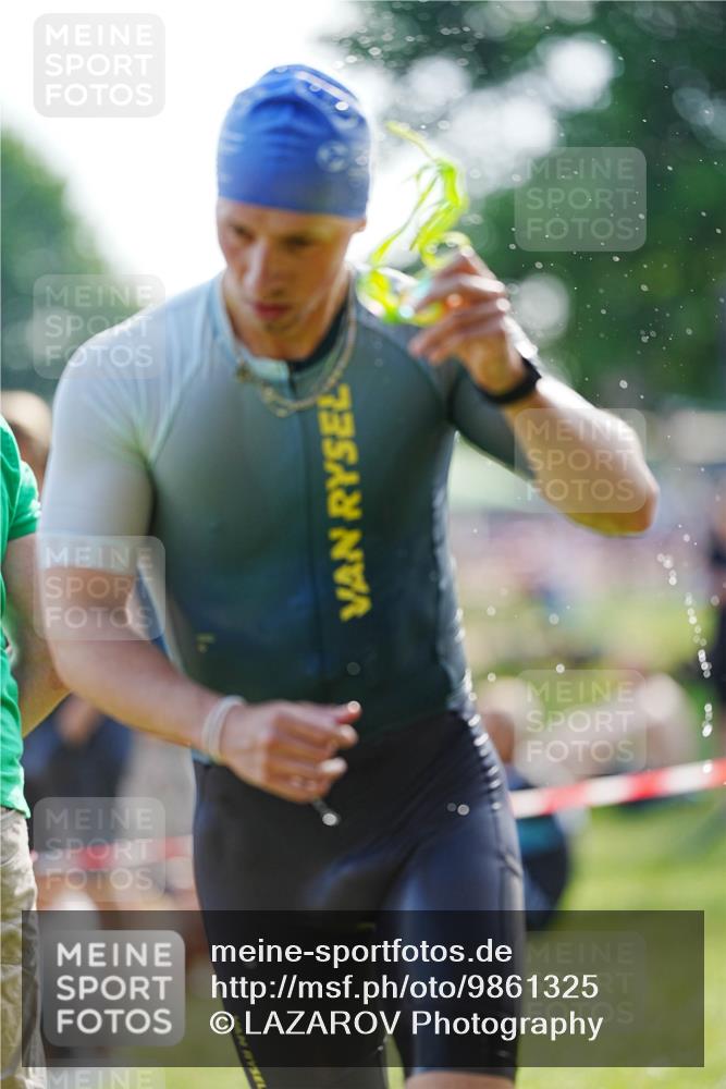 21.06.2026 - 29. Vierlanden-Triathlon LAZAROV Photography http://msf.ph/oto/9861325 21.06.2026 08:48:54 Schwimmen 59, 92 meine-sportfotos.de