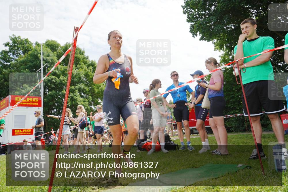 21.06.2026 - 29. Vierlanden-Triathlon LAZAROV Photography http://msf.ph/oto/9861327 21.06.2026 13:09:19 Schwimmen 1114 meine-sportfotos.de