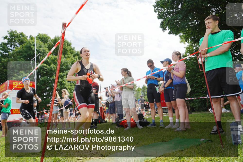 21.06.2026 - 29. Vierlanden-Triathlon LAZAROV Photography http://msf.ph/oto/9861340 21.06.2026 13:09:45 Schwimmen 1110, 1126, 1132, 1138, 1154 meine-sportfotos.de