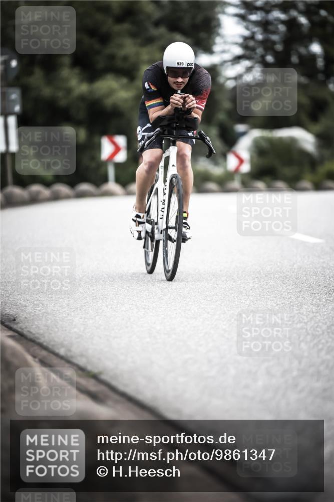 21.06.2026 - 29. Vierlanden-Triathlon H.Heesch http://msf.ph/oto/9861347 21.06.2026 12:08:45 Radfahren 939, 980 meine-sportfotos.de
