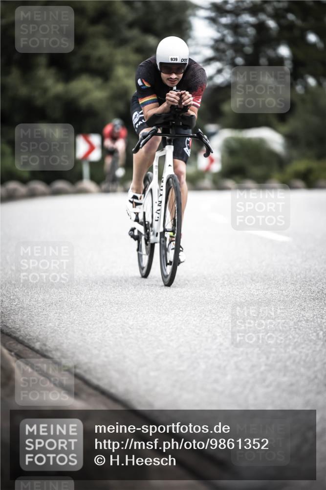 21.06.2026 - 29. Vierlanden-Triathlon H.Heesch http://msf.ph/oto/9861352 21.06.2026 12:08:45 Radfahren 939, 980 meine-sportfotos.de