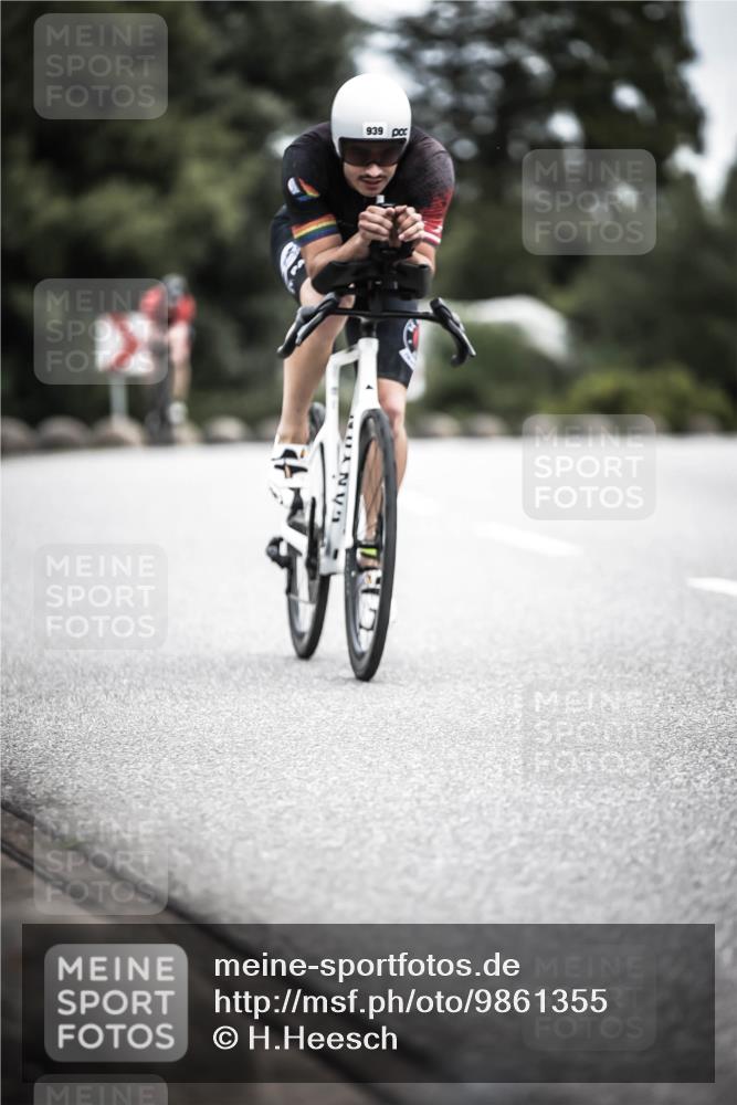 21.06.2026 - 29. Vierlanden-Triathlon H.Heesch http://msf.ph/oto/9861355 21.06.2026 12:08:45 Radfahren 939, 980 meine-sportfotos.de