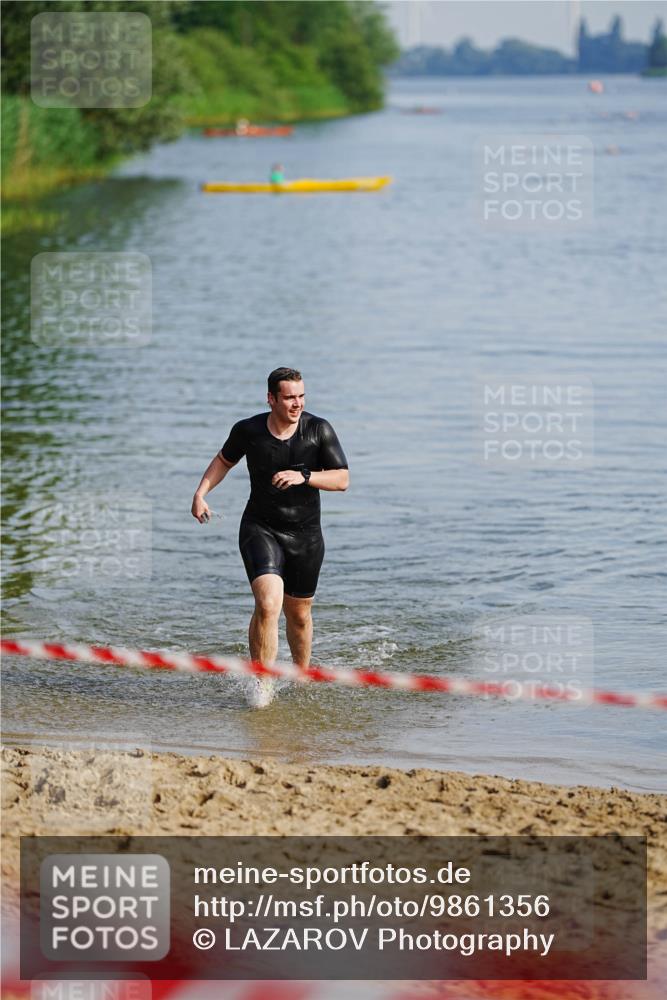 21.06.2026 - 29. Vierlanden-Triathlon LAZAROV Photography http://msf.ph/oto/9861356 21.06.2026 08:54:58 Schwimmen 19 meine-sportfotos.de