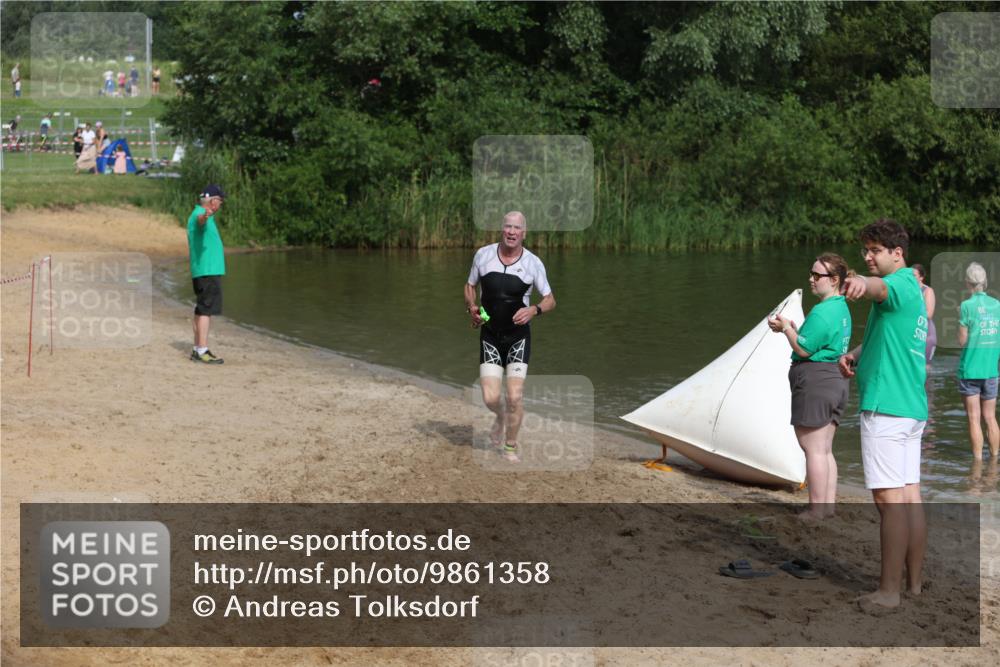 21.06.2026 - 29. Vierlanden-Triathlon Andreas Tolksdorf http://msf.ph/oto/9861358 21.06.2026 09:14:20 Schwimmen 133 meine-sportfotos.de