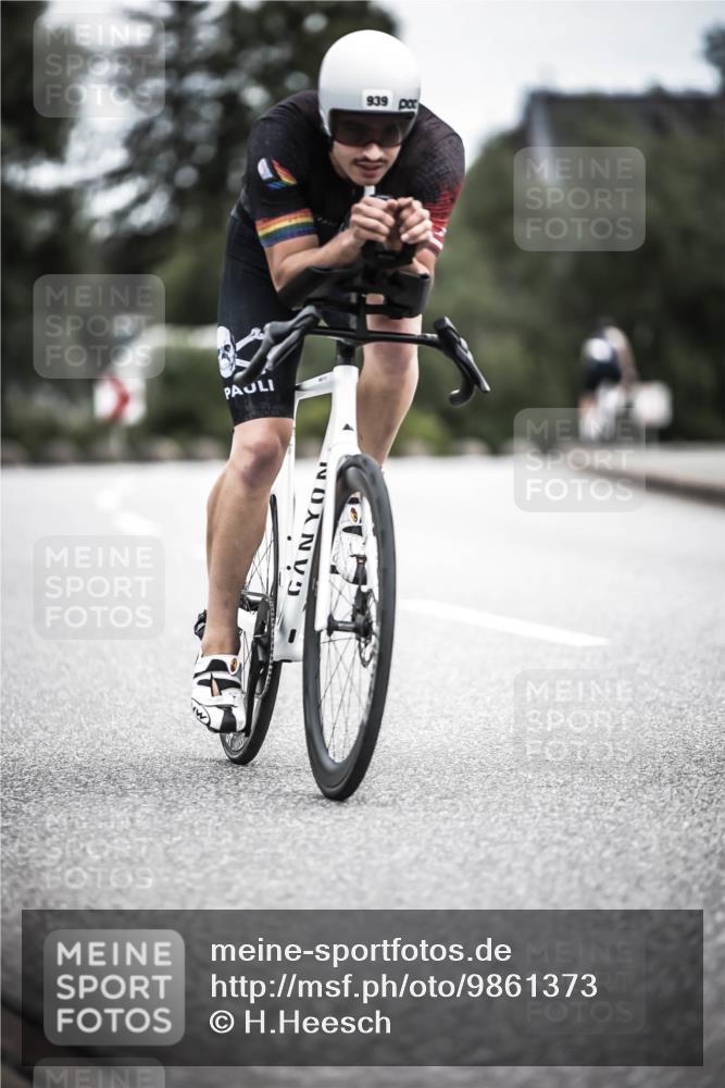 21.06.2026 - 29. Vierlanden-Triathlon H.Heesch http://msf.ph/oto/9861373 21.06.2026 12:08:46 Radfahren 939, 980 meine-sportfotos.de