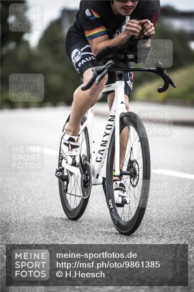 21.06.2026 - 29. Vierlanden-Triathlon H.Heesch http://msf.ph/oto/9861385 21.06.2026 12:08:46 Radfahren 939, 980 meine-sportfotos.de