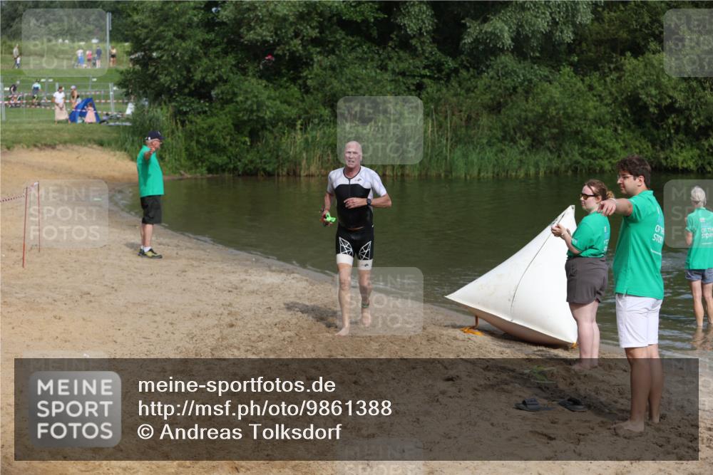 21.06.2026 - 29. Vierlanden-Triathlon Andreas Tolksdorf http://msf.ph/oto/9861388 21.06.2026 09:14:20 Schwimmen 133 meine-sportfotos.de