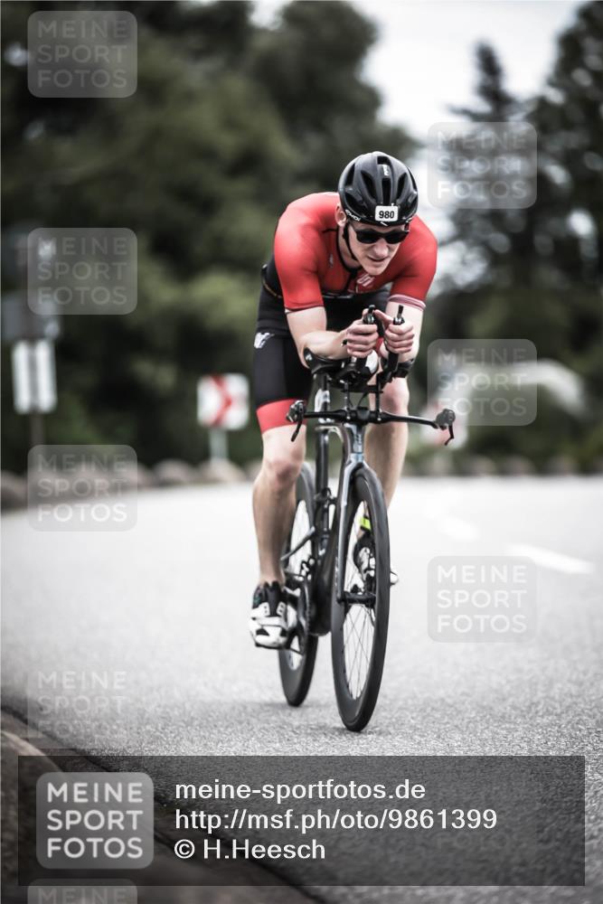21.06.2026 - 29. Vierlanden-Triathlon H.Heesch http://msf.ph/oto/9861399 21.06.2026 12:08:49 Radfahren 939, 980 meine-sportfotos.de