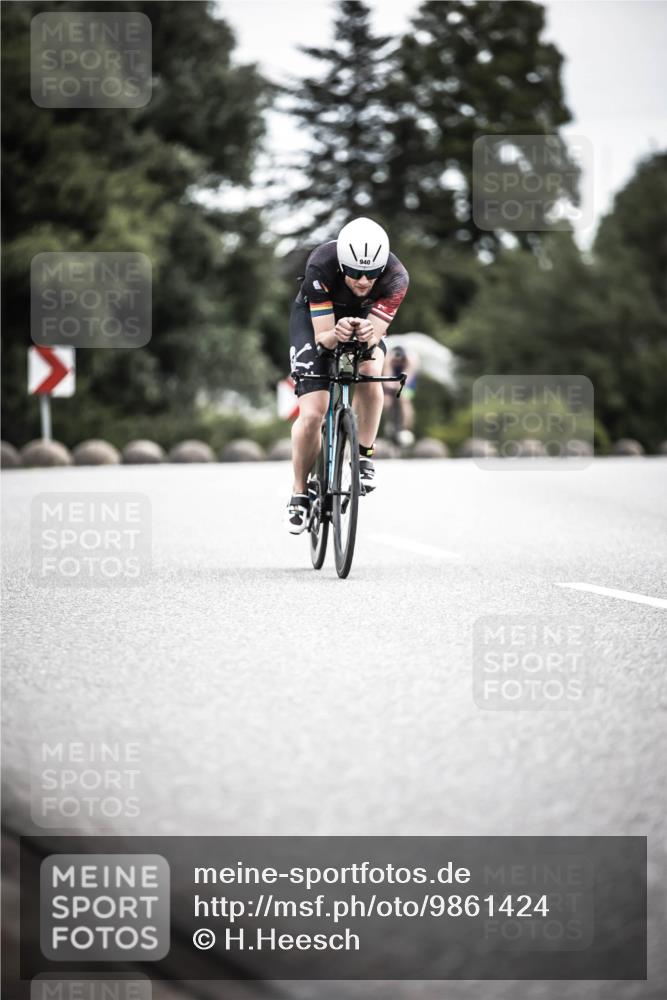 21.06.2026 - 29. Vierlanden-Triathlon H.Heesch http://msf.ph/oto/9861424 21.06.2026 12:08:58 Radfahren 932, 940 meine-sportfotos.de