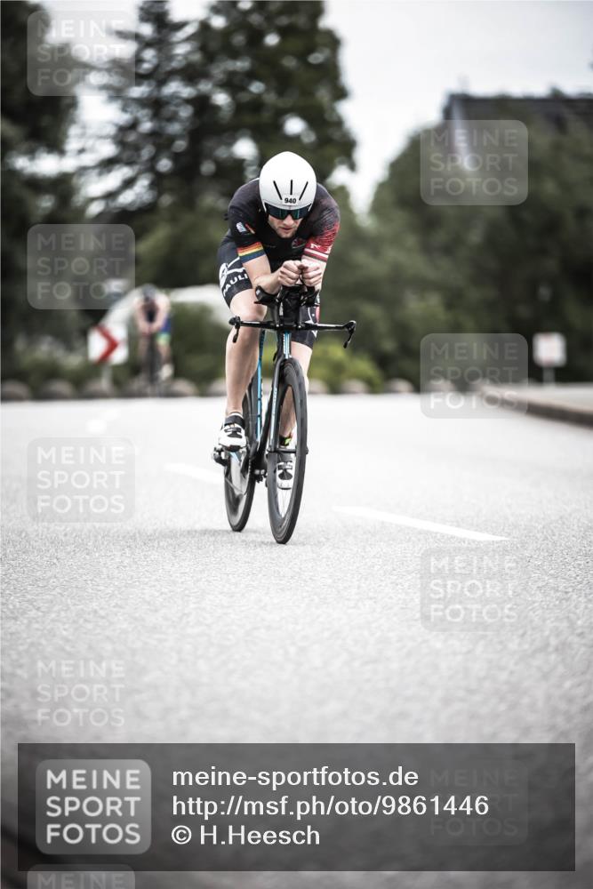 21.06.2026 - 29. Vierlanden-Triathlon H.Heesch http://msf.ph/oto/9861446 21.06.2026 12:08:58 Radfahren 932, 940 meine-sportfotos.de