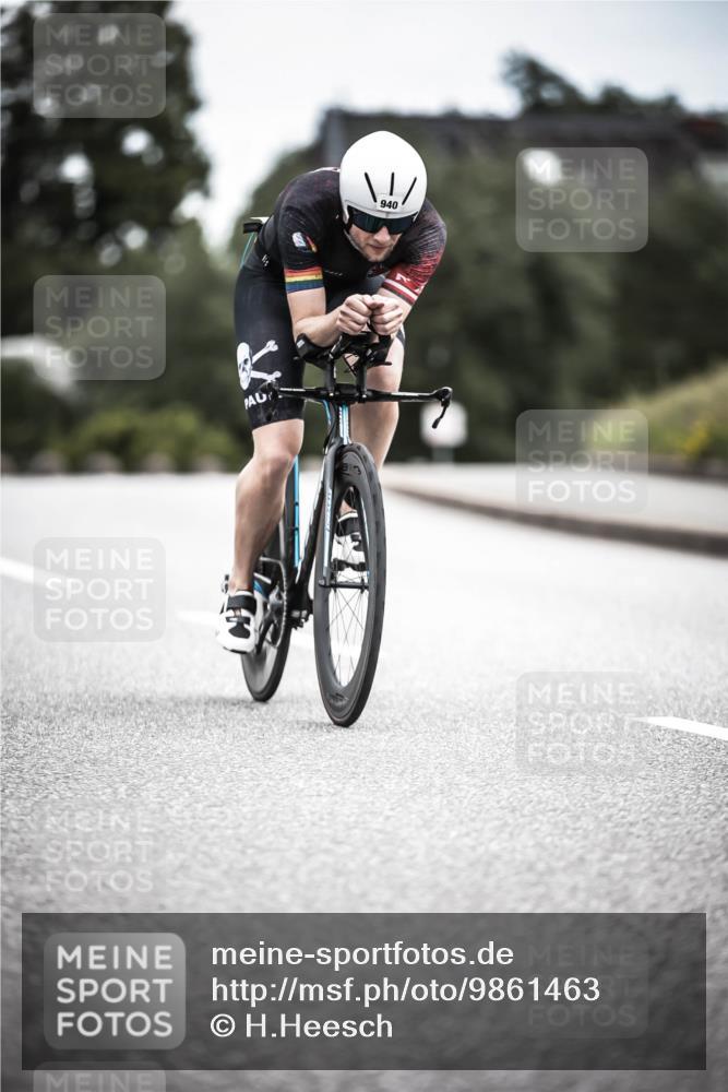 21.06.2026 - 29. Vierlanden-Triathlon H.Heesch http://msf.ph/oto/9861463 21.06.2026 12:08:59 Radfahren 832, 932, 940 meine-sportfotos.de
