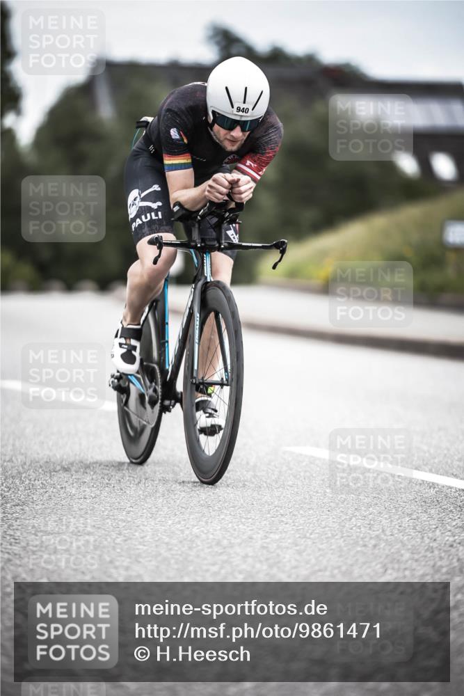 21.06.2026 - 29. Vierlanden-Triathlon H.Heesch http://msf.ph/oto/9861471 21.06.2026 12:08:59 Radfahren 832, 932, 940 meine-sportfotos.de