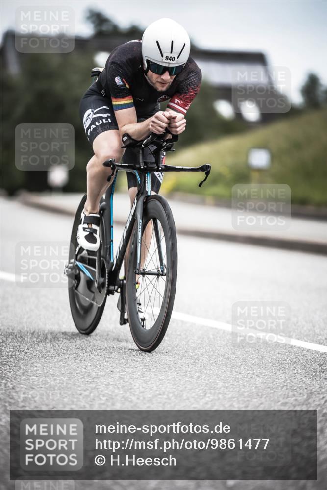 21.06.2026 - 29. Vierlanden-Triathlon H.Heesch http://msf.ph/oto/9861477 21.06.2026 12:08:59 Radfahren 832, 932, 940 meine-sportfotos.de