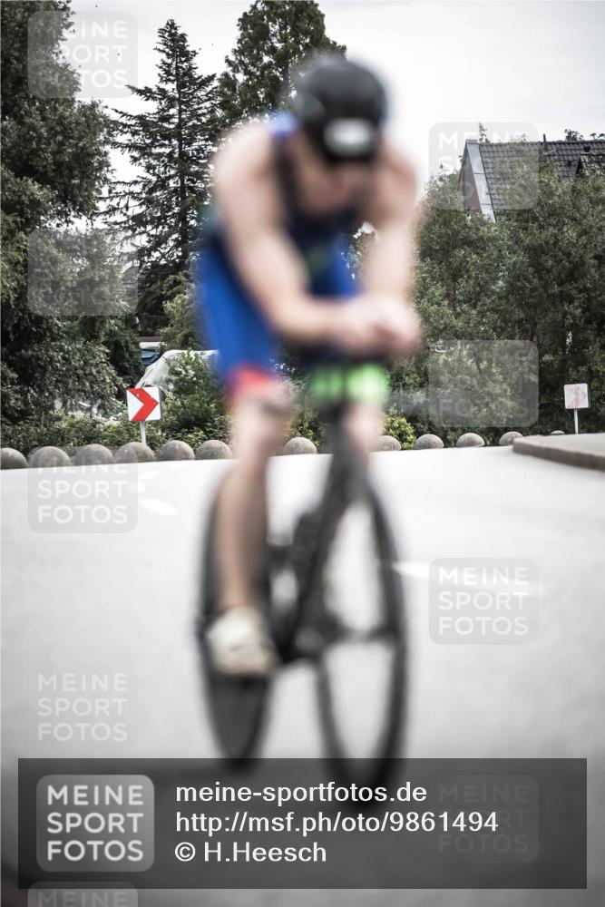 21.06.2026 - 29. Vierlanden-Triathlon H.Heesch http://msf.ph/oto/9861494 21.06.2026 12:09:03 Radfahren 675, 832, 932 meine-sportfotos.de