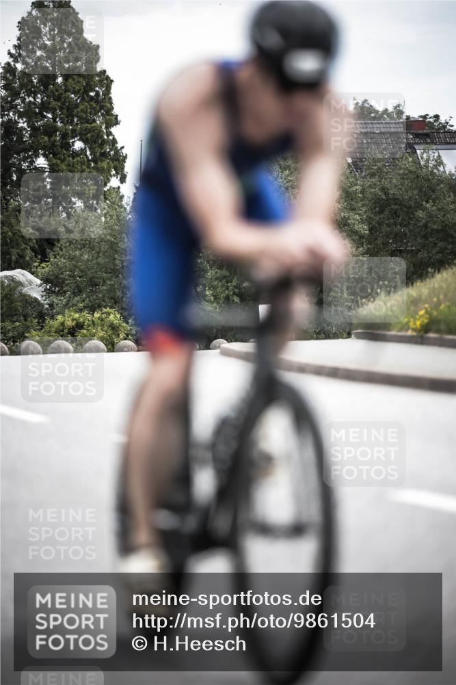 21.06.2026 - 29. Vierlanden-Triathlon H.Heesch http://msf.ph/oto/9861504 21.06.2026 12:09:03 Radfahren 675, 832, 932 meine-sportfotos.de